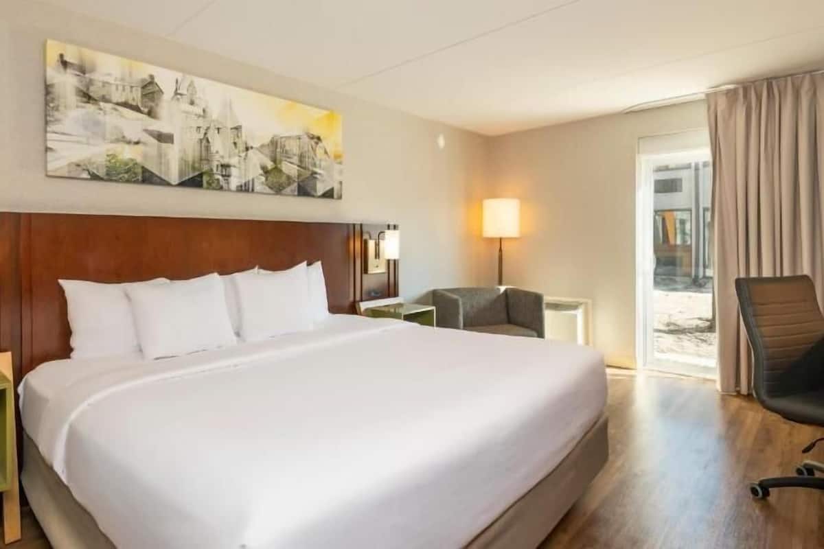 Premium bedding, pillowtop beds, individually decorated