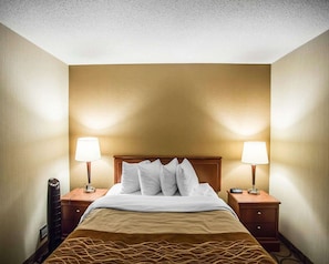 1 bedroom, premium bedding, pillowtop beds, individually decorated