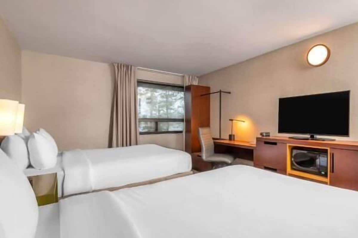 Premium bedding, pillowtop beds, individually decorated