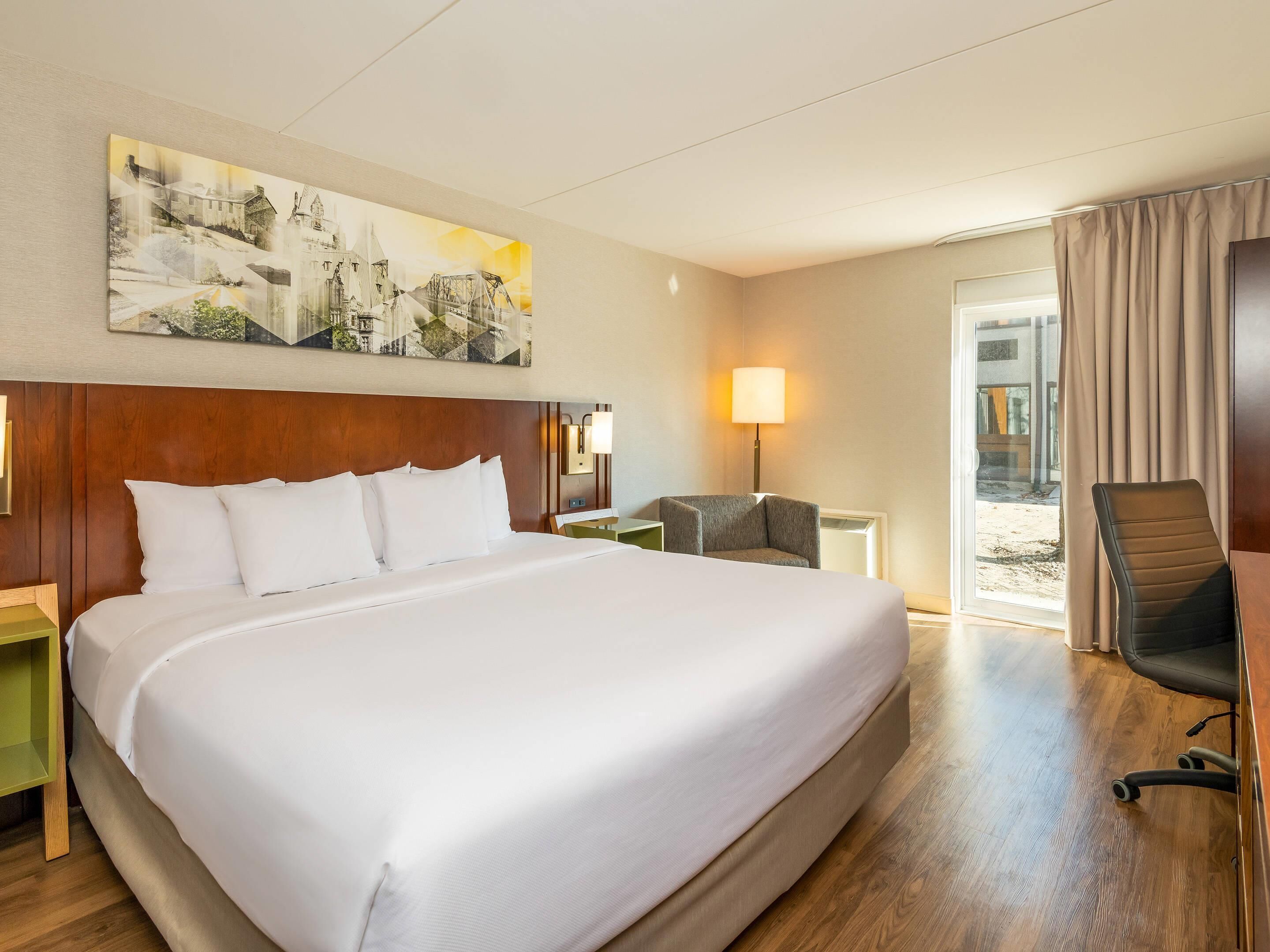 Literie de qualité, lit avec matelas à plateau-coussin, décor unique