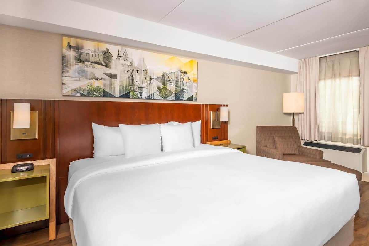 Literie de qualité supérieure, surmatelas, bureau
