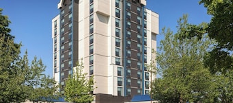 Red Roof Inn PLUS+ Vancouver Airport