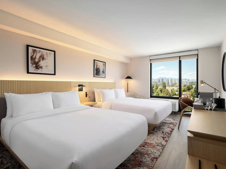 Chambre Deluxe, 2 grands lits, vue montagne (Smoke Free) | Bureau, fer et planche à repasser, Wi-Fi gratuit, draps fournis