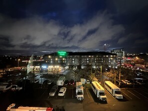 Quarto standard, 2 camas Queen, acessível, para não fumantes | Vista do quarto