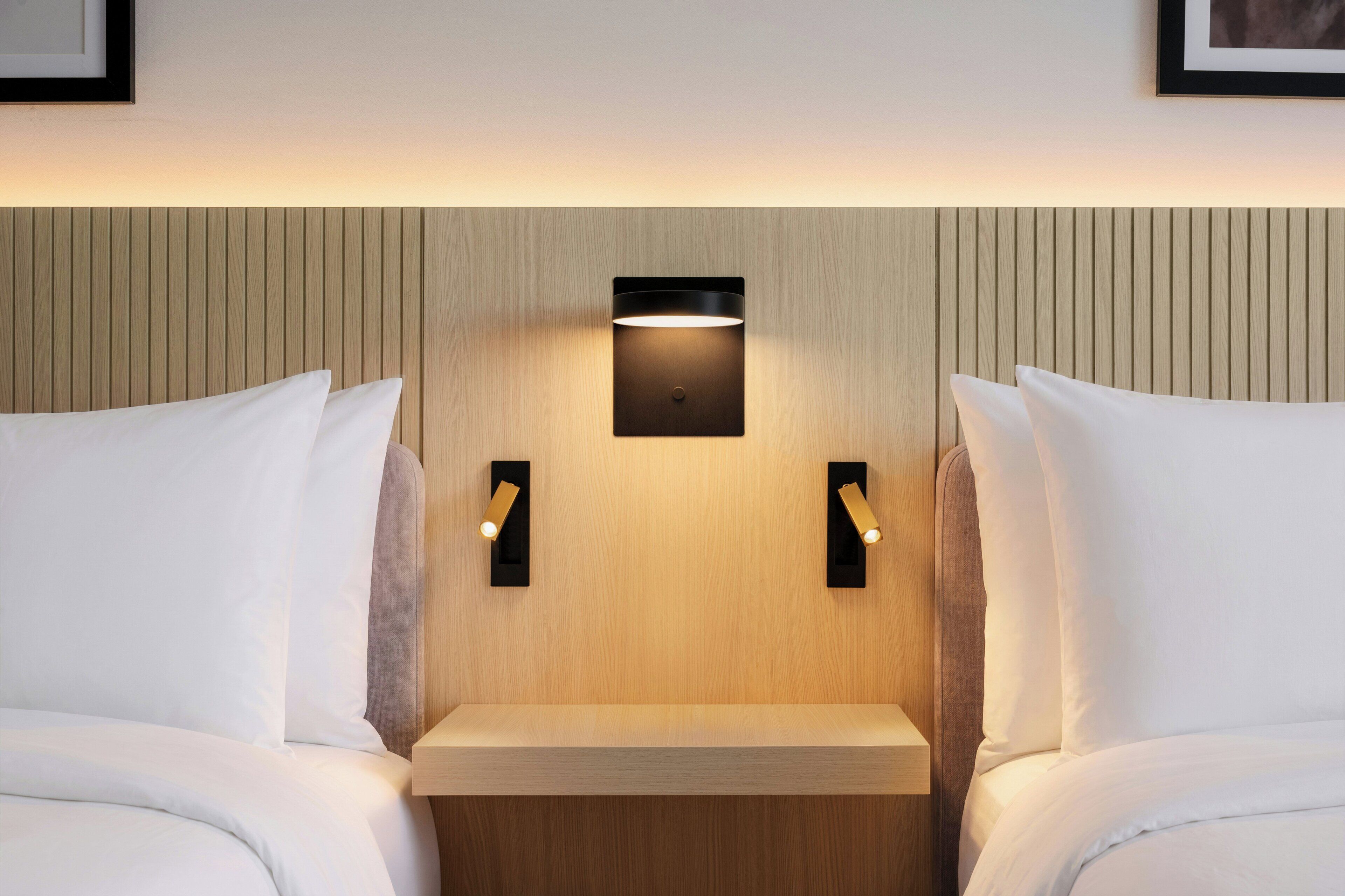 Photo - Red Roof Inn PLUS+ Vancouver Airport