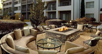 Courtyard by Marriott Greenville Haywood Mall