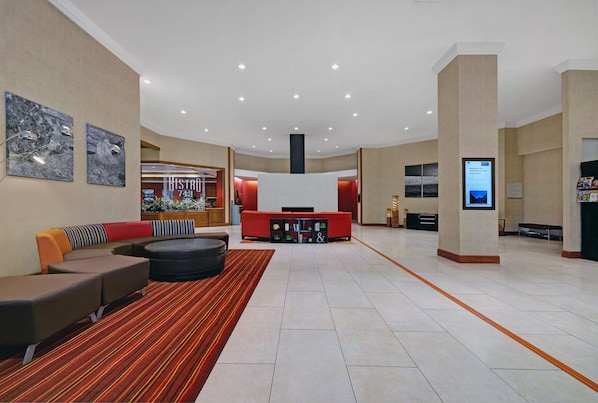 Lobby - Doubletree Hotel Grand Junction (Grand Junction)