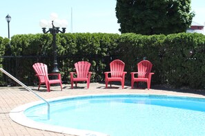 Seasonal outdoor pool