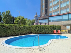 季節性室外游泳池