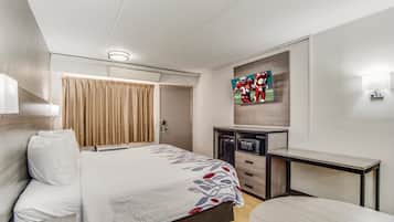 Superior Room, 1 King Bed (Smoke Free) | Desk, blackout drapes, free cribs/infant beds, free WiFi