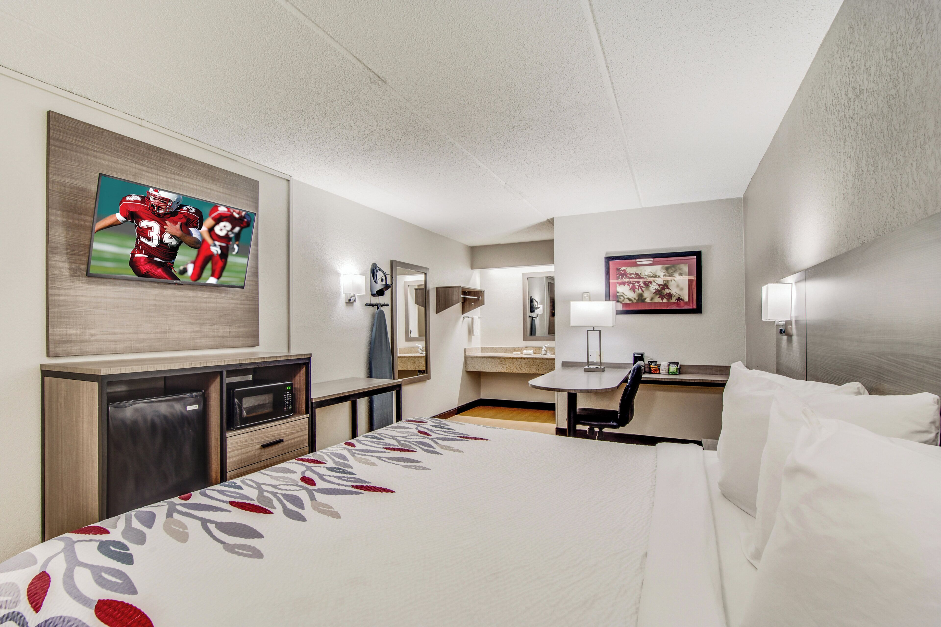 Superior Room, 1 King Bed (Smoke Free) | Desk, blackout drapes, cribs (free), WiFi (free)