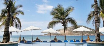 Oceano Palace Beach Resort