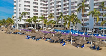 Oceano Palace Beach Resort
