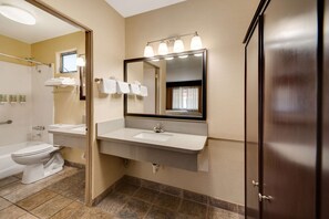 Standard Room, 2 Queen Beds, Non Smoking | Bathroom