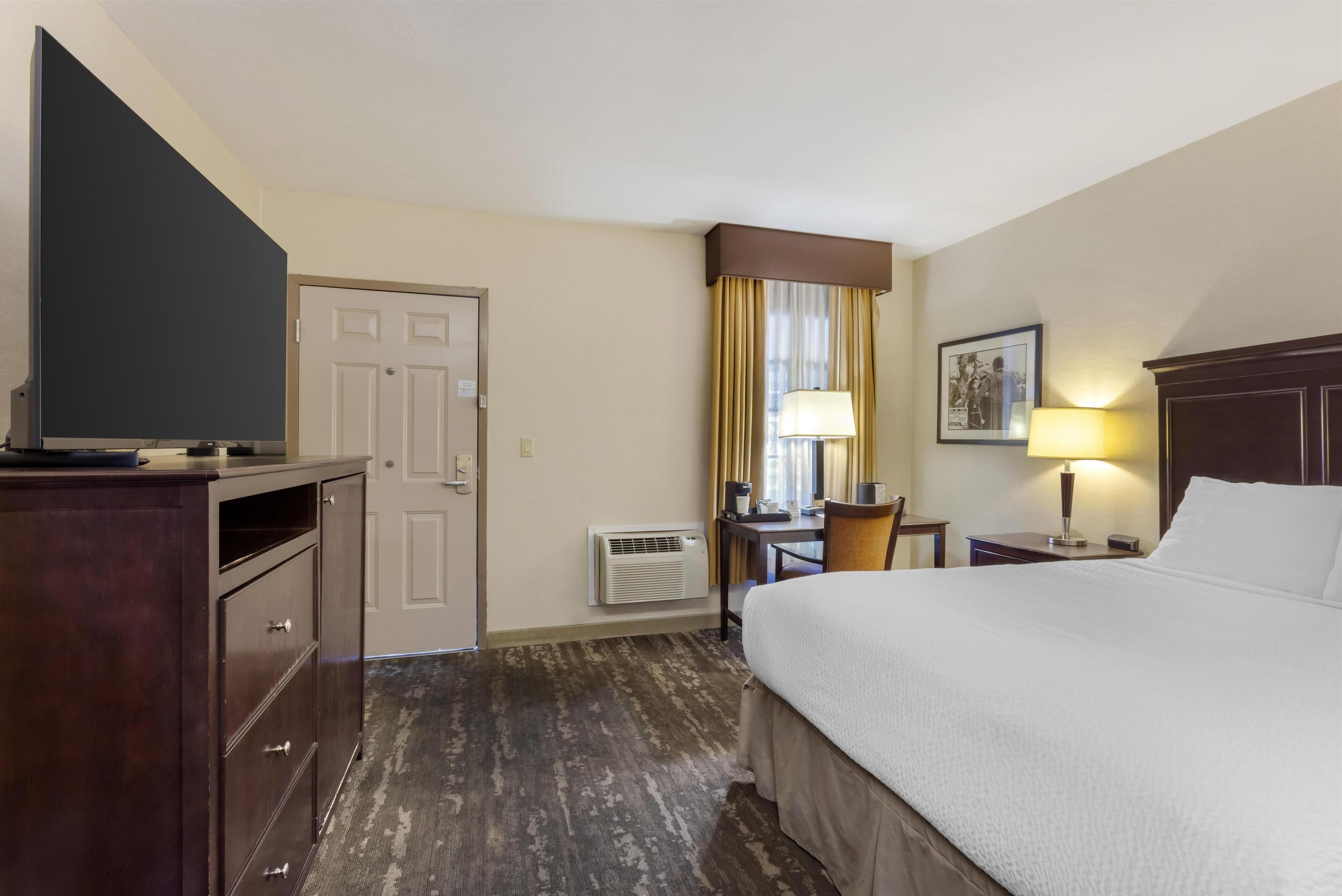 Standard Room, Accessible, Bathtub