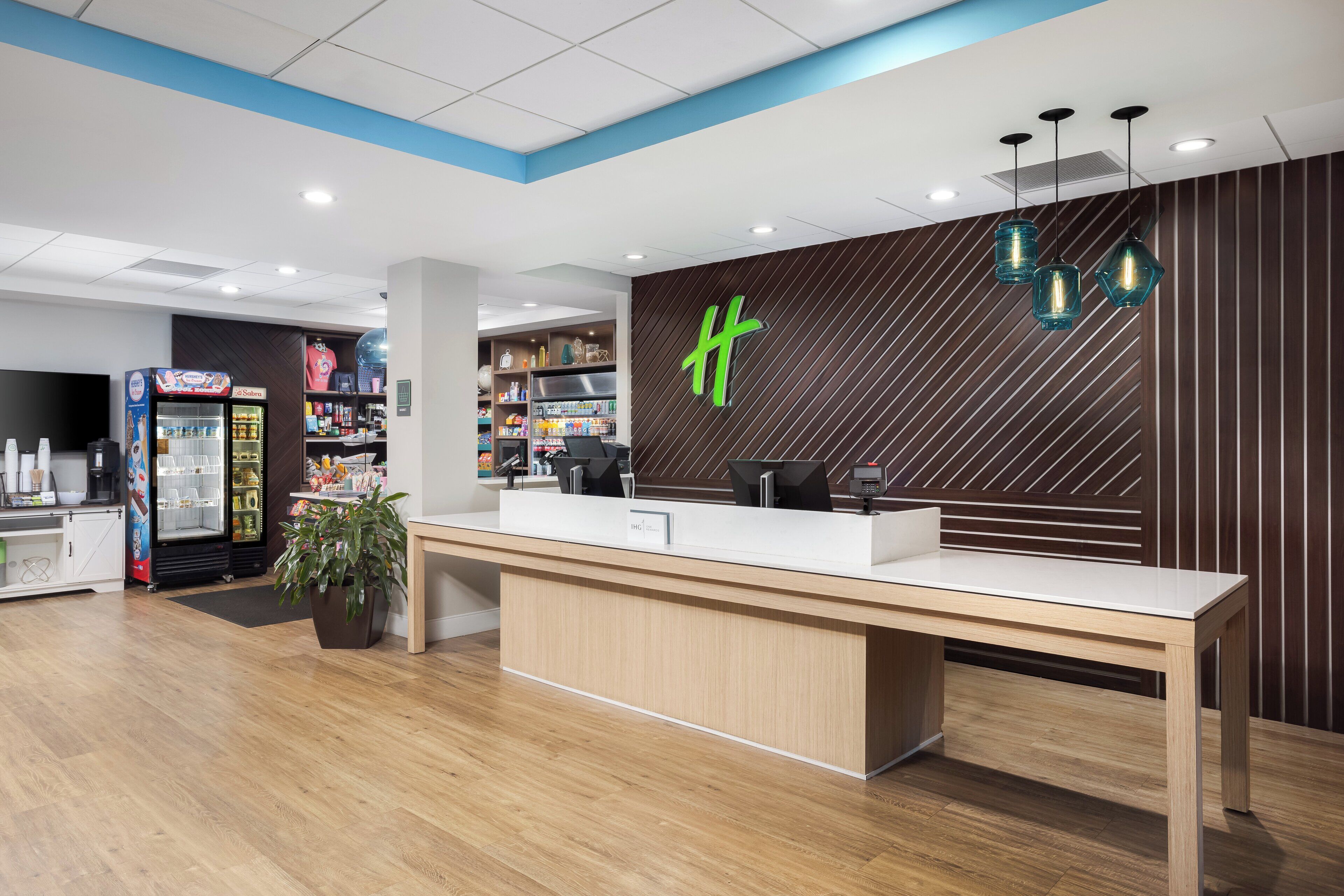 Photo - Holiday Inn Resort Oceanfront at Surfside Beach by IHG