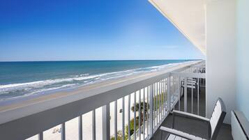 In-room safe, desk, iron/ironing board, free Internet