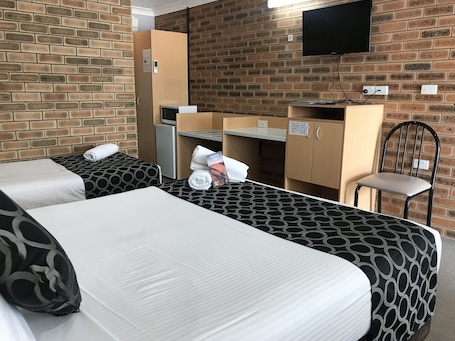 Standard Room, Non Smoking (Twin Share) | 1 bedroom, individually decorated, individually furnished, desk