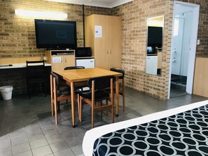 Family Suite, 1 Bedroom, Non Smoking, Kitchenette (Open plan family room) | 1 bedroom, desk, soundproofing, iron/ironing board