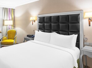 Roba de llit d'alta qualitat, minibar i caixa forta a l'habitació 
