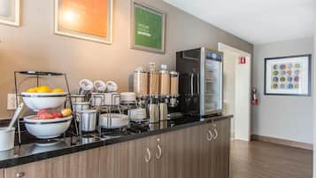 Free daily buffet breakfast