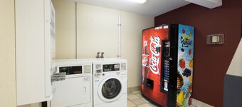 Red Roof Inn PLUS+ Wilmington - Newark