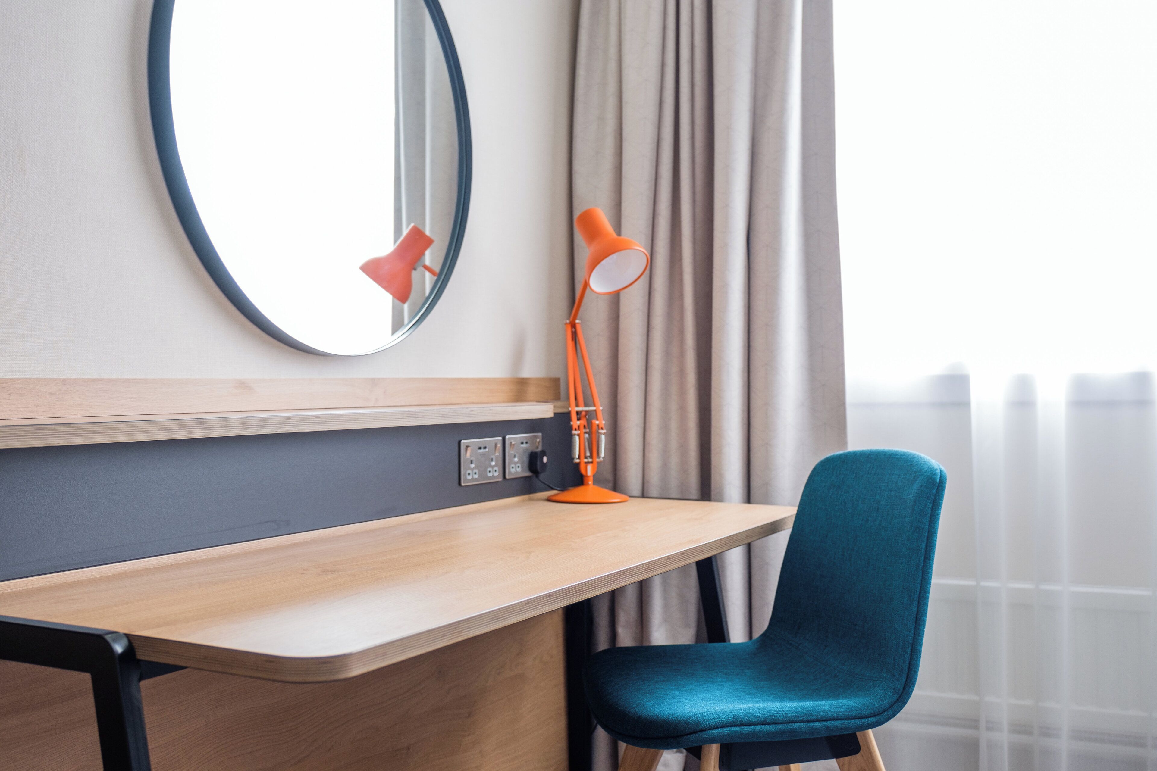 1 bedroom, hypo-allergenic bedding, desk, laptop workspace