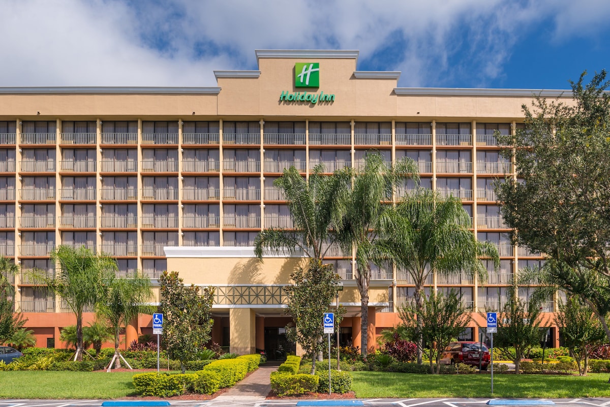 Holiday Inn & Suites Orlando SW - Celebration Area, an IHG Hotel ...