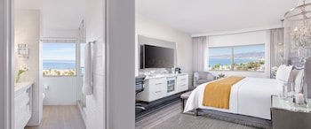 Panoramic Room, 1 King Bed | Egyptian cotton sheets, premium bedding, down comforters, pillowtop beds at The Huntley Hotel