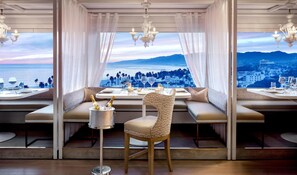 Bar (on property) - The Huntley Hotel (Santa Monica)