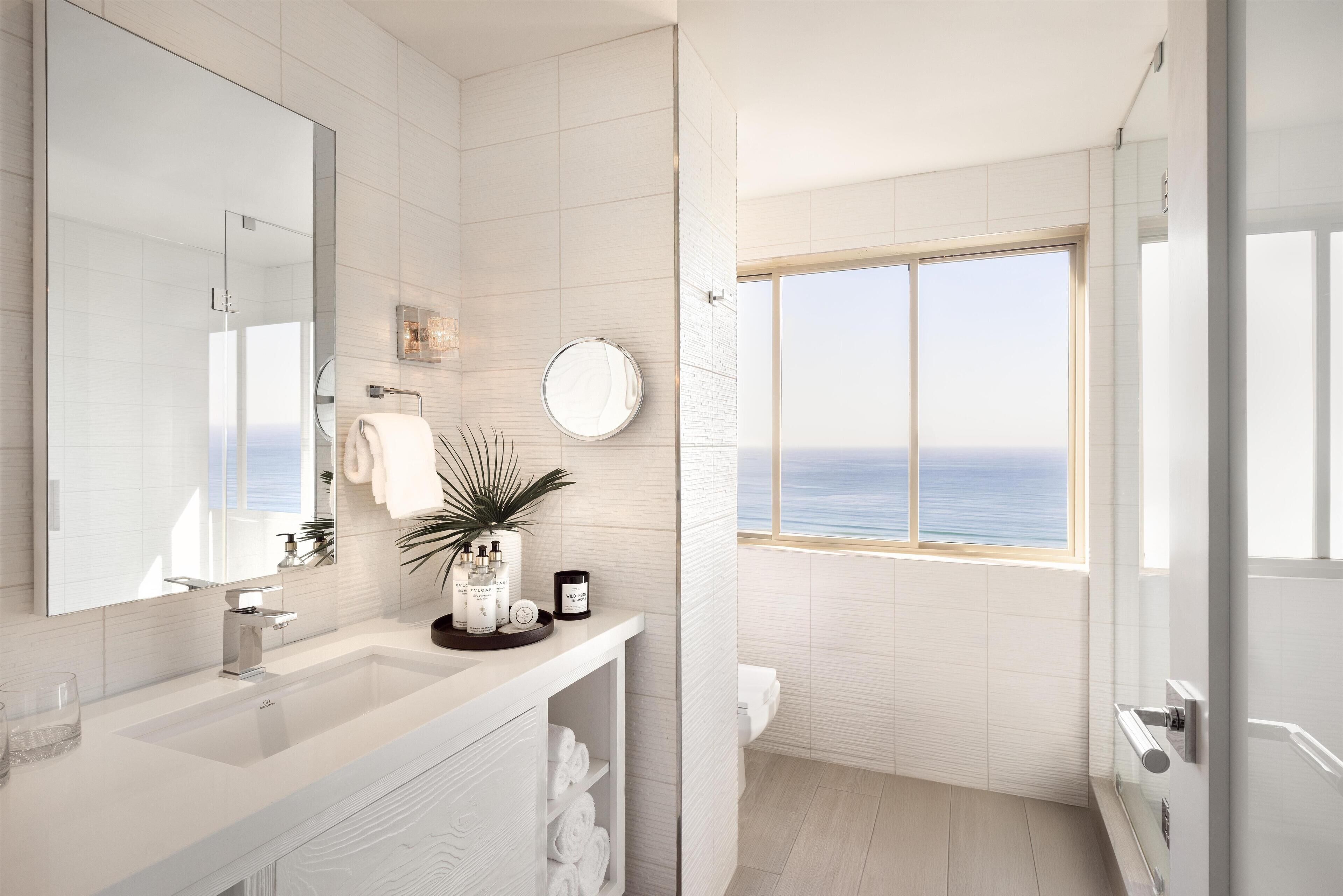 Habitación panorámica, 1 cama de matrimonio grande | Sábanas de algodón egipcio y ropa de cama de alta calidad