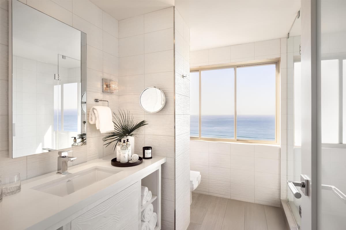 Habitación panorámica, 1 cama de matrimonio grande | Sábanas de algodón egipcio y ropa de cama de alta calidad