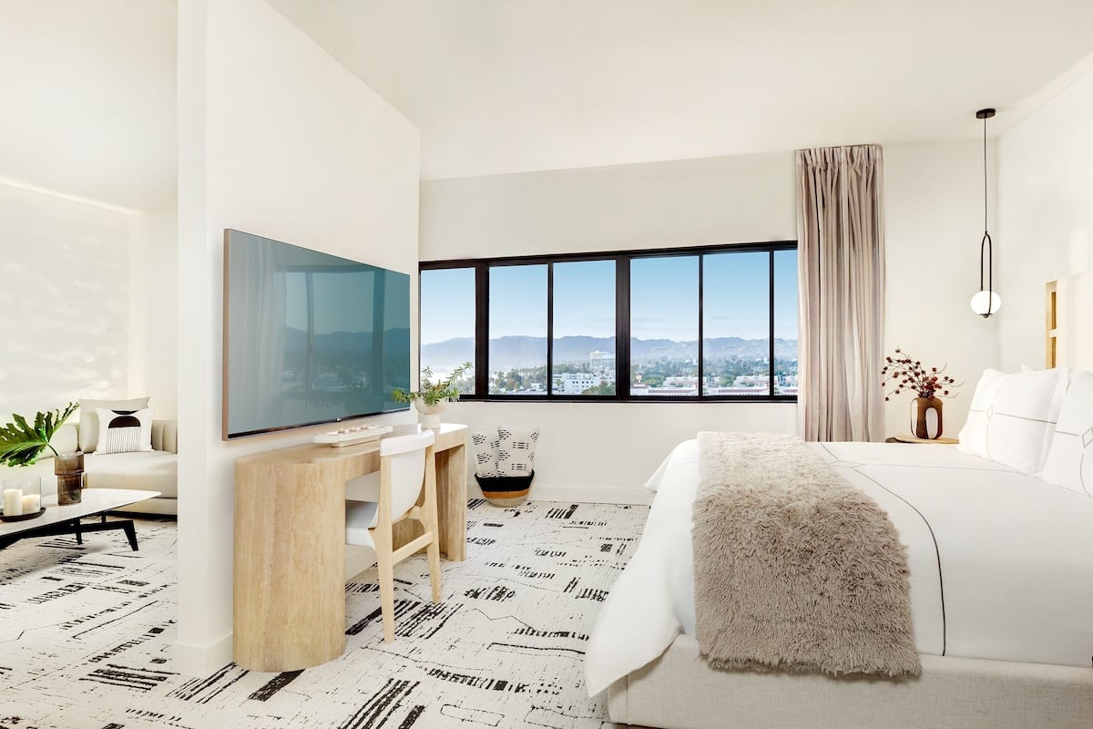 malibu suite | egyptian cotton sheets, premium bedding, down duvets, pillow-top beds