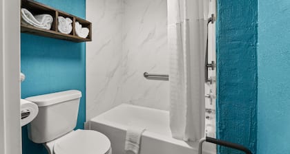Americas Best Value Inn and Suites Aberdeen