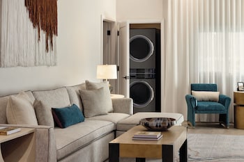 Premium bedding, Tempur-Pedic beds, in-room safe, desk at Hilton Scottsdale Resort & Villas