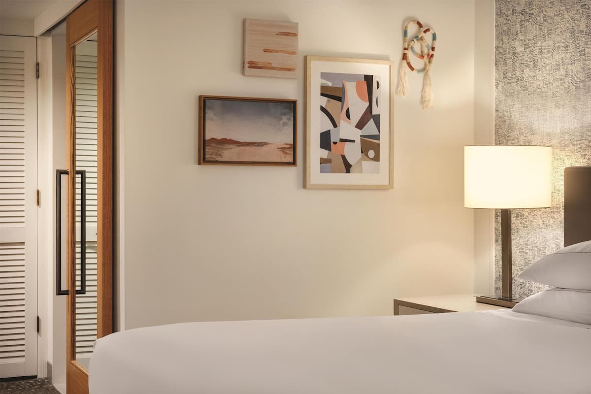 Ropa de cama de alta calidad y camas Tempur-Pedic