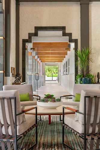 Hilton Scottsdale Resort & Villas