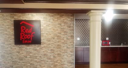Red Roof Inn & Suites Houston - Hobby Airport