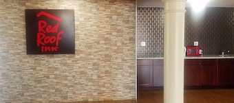 Red Roof Inn & Suites Houston - Hobby Airport
