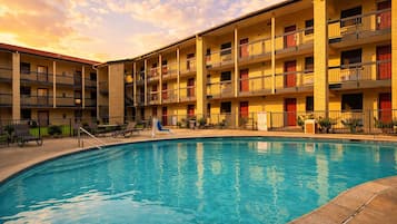 Seasonal outdoor pool
