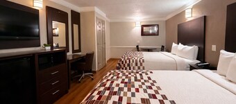 Red Roof Inn & Suites Houston - Hobby Airport
