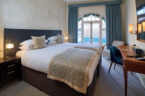 Ropa de cama hipoalergénica y minibar 