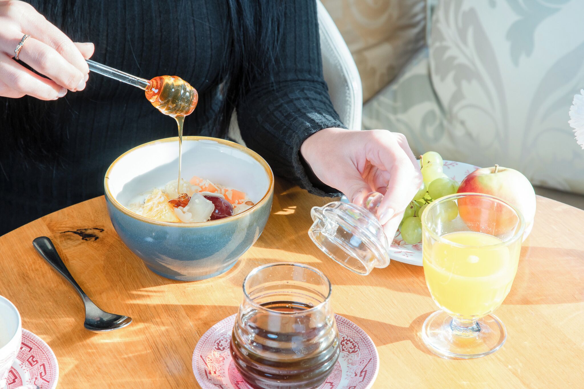 daily continental breakfast (gbp 20 per person)