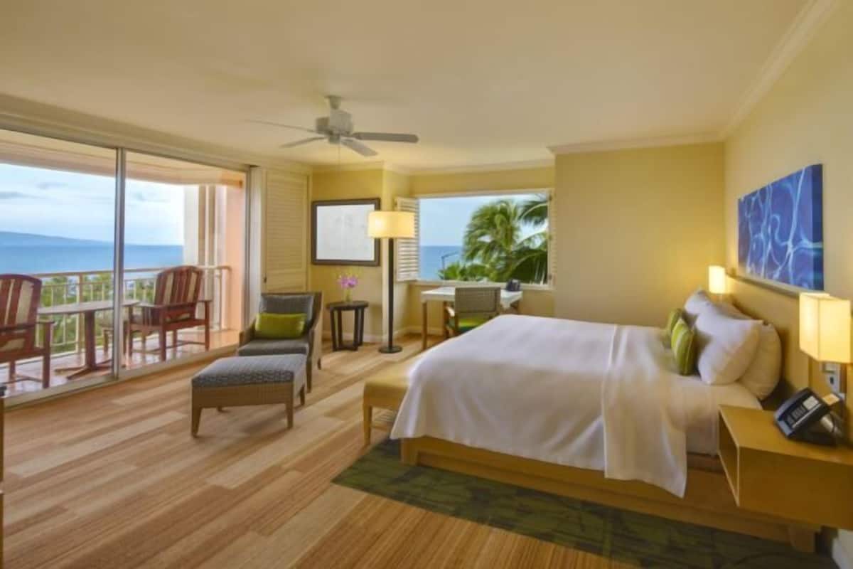 1 bedroom, premium bedding, in-room safe, desk