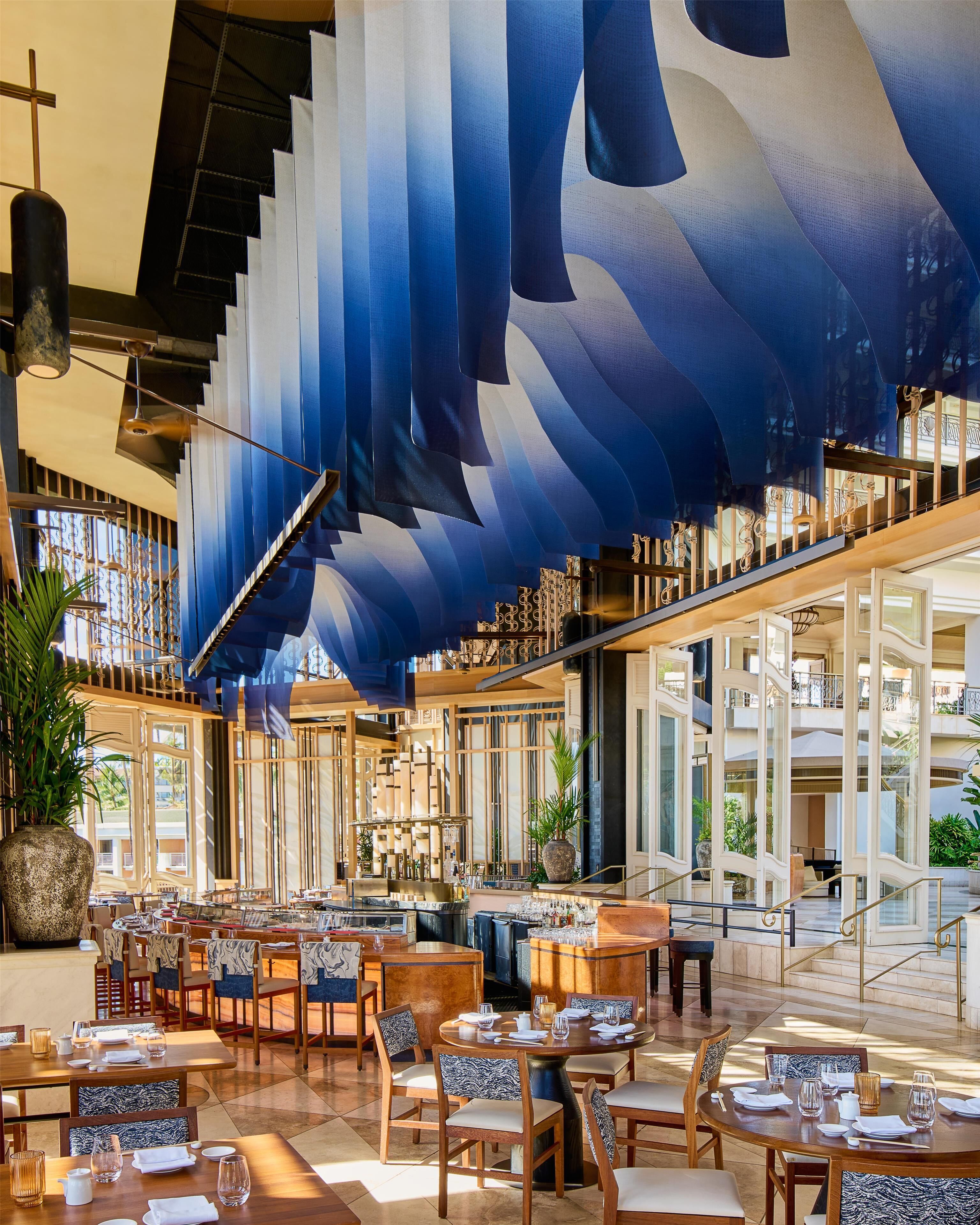7 restaurants; breakfast, lunch, and dinner served