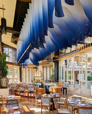7 restaurants; breakfast, lunch, and dinner served - Grand Wailea Maui, A Waldorf Astoria Resort (Kihei)