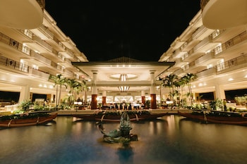 Hotel Exterior at Grand Wailea Maui, A Waldorf Astoria Resort