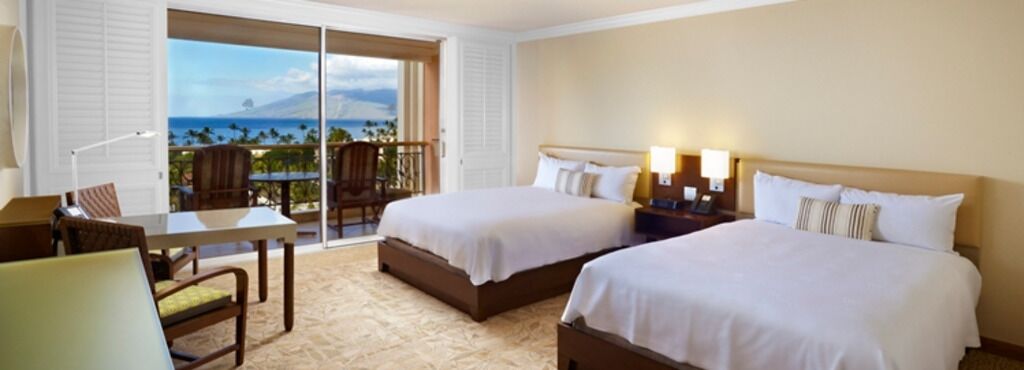 Premium bedding, in-room safe, desk, iron/ironing board