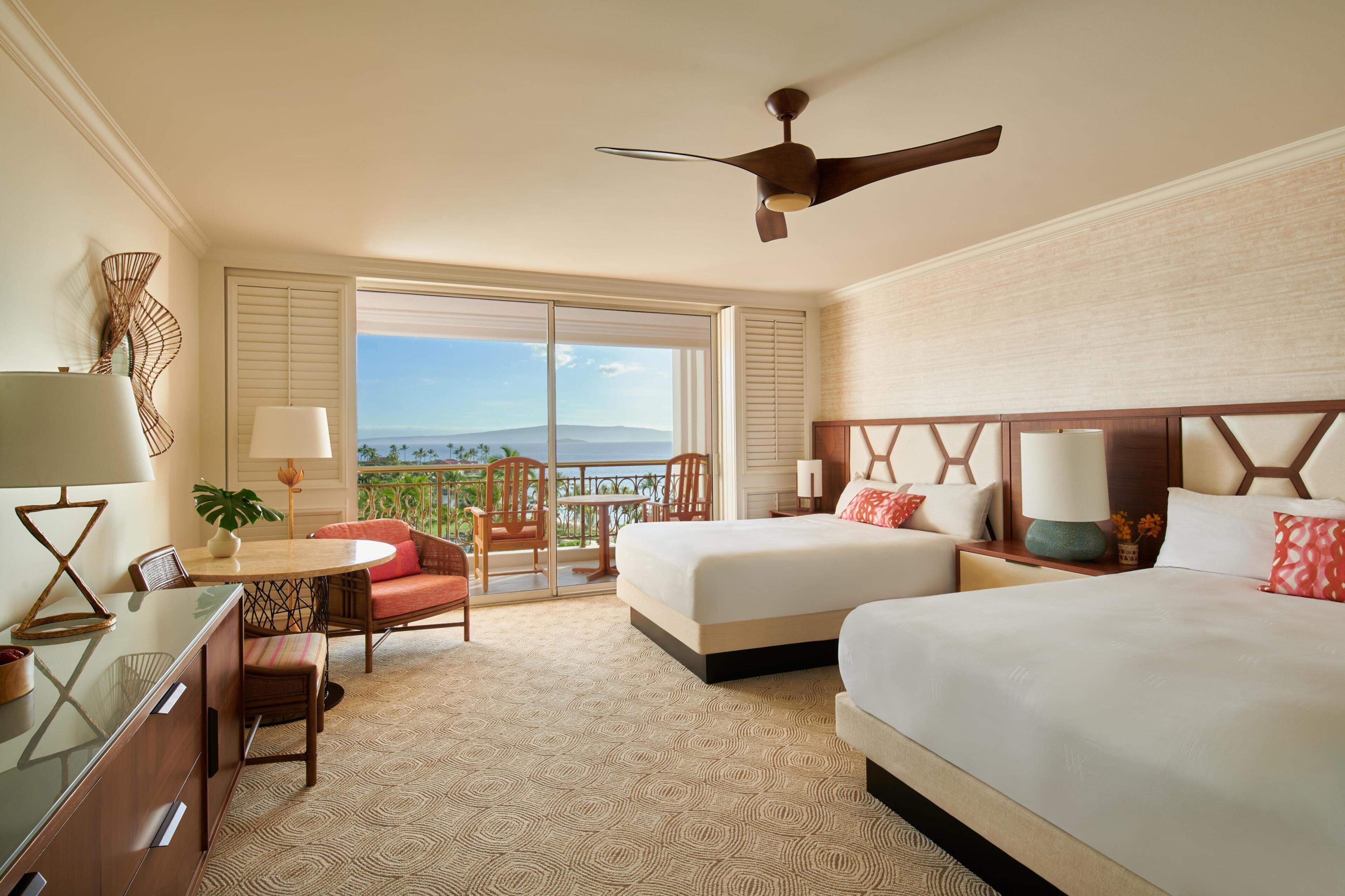 Hochwertige Bettwaren, Zimmersafe, Schreibtisch, Bügeleisen/Bügelbrett