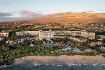 Hotel Exterior at Grand Wailea Maui, A Waldorf Astoria Resort